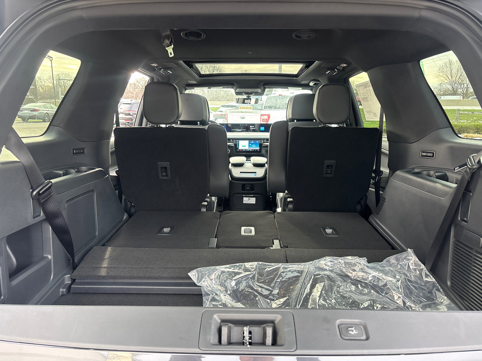 New 2026 Lincoln Navigator Reserve w/ Jet Appearance Package image 9