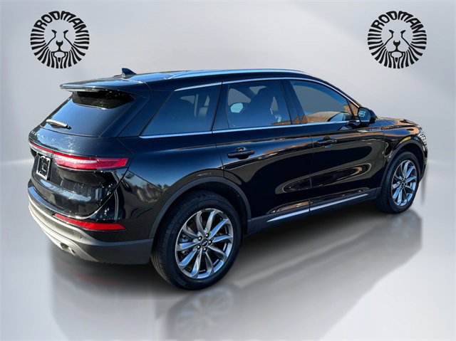 Used 2022 Lincoln Corsair Standard w/ Premium Package image 5