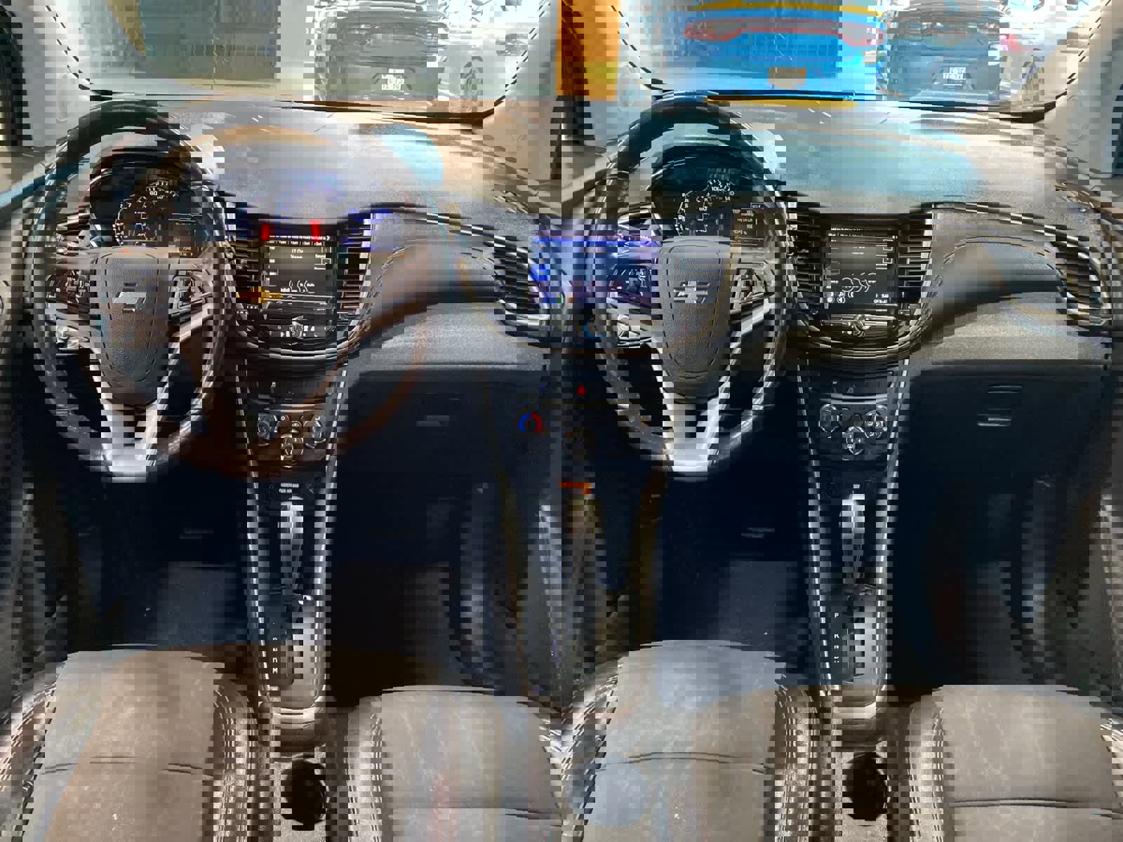 Used 2020 Chevrolet Trax LT w/ Driver Confidence Package image 14