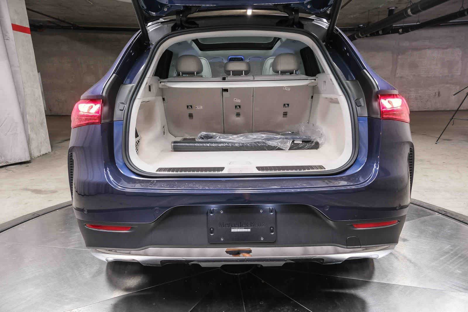 New 2027 Mercedes-Benz EQE 320+ SUV image 13