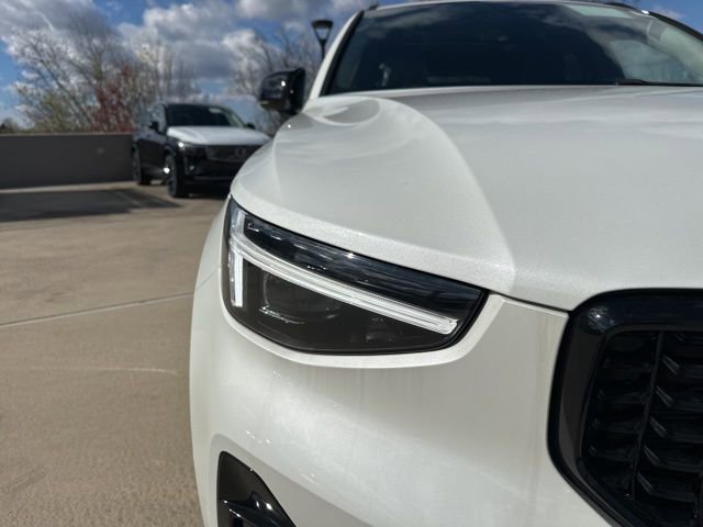 New 2026 Volvo XC40 B5 Plus w/ Protection Package Premier image 10