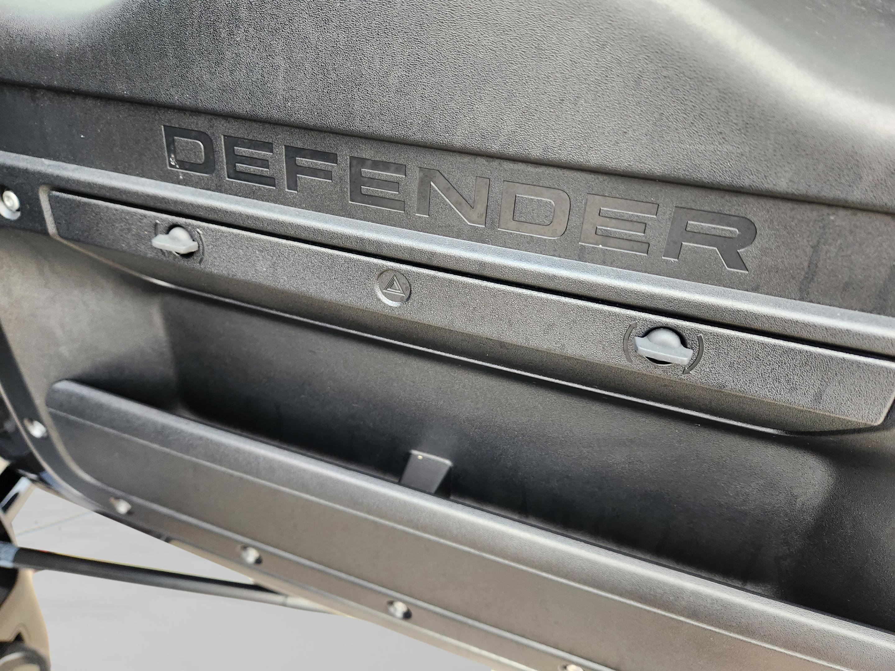 Certified 2025 Land Rover Defender 110 X-Dynamic SE image 35