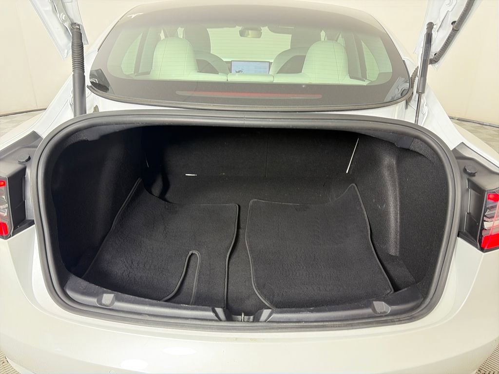 Used 2021 Tesla Model 3 Performance image 21