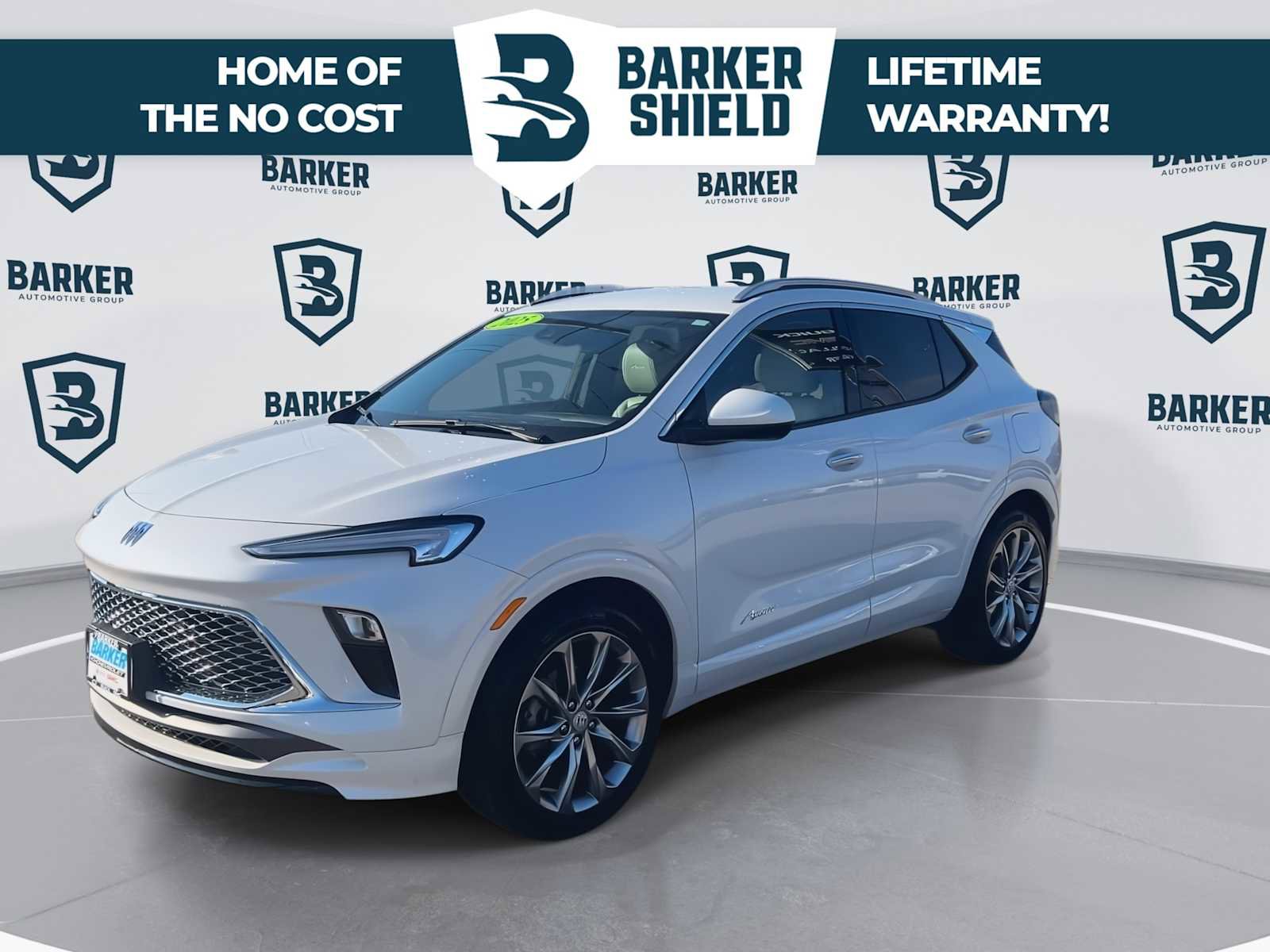 Used 2025 Buick Encore GX Avenir w/ Avenir Convenience Package FWD image 5