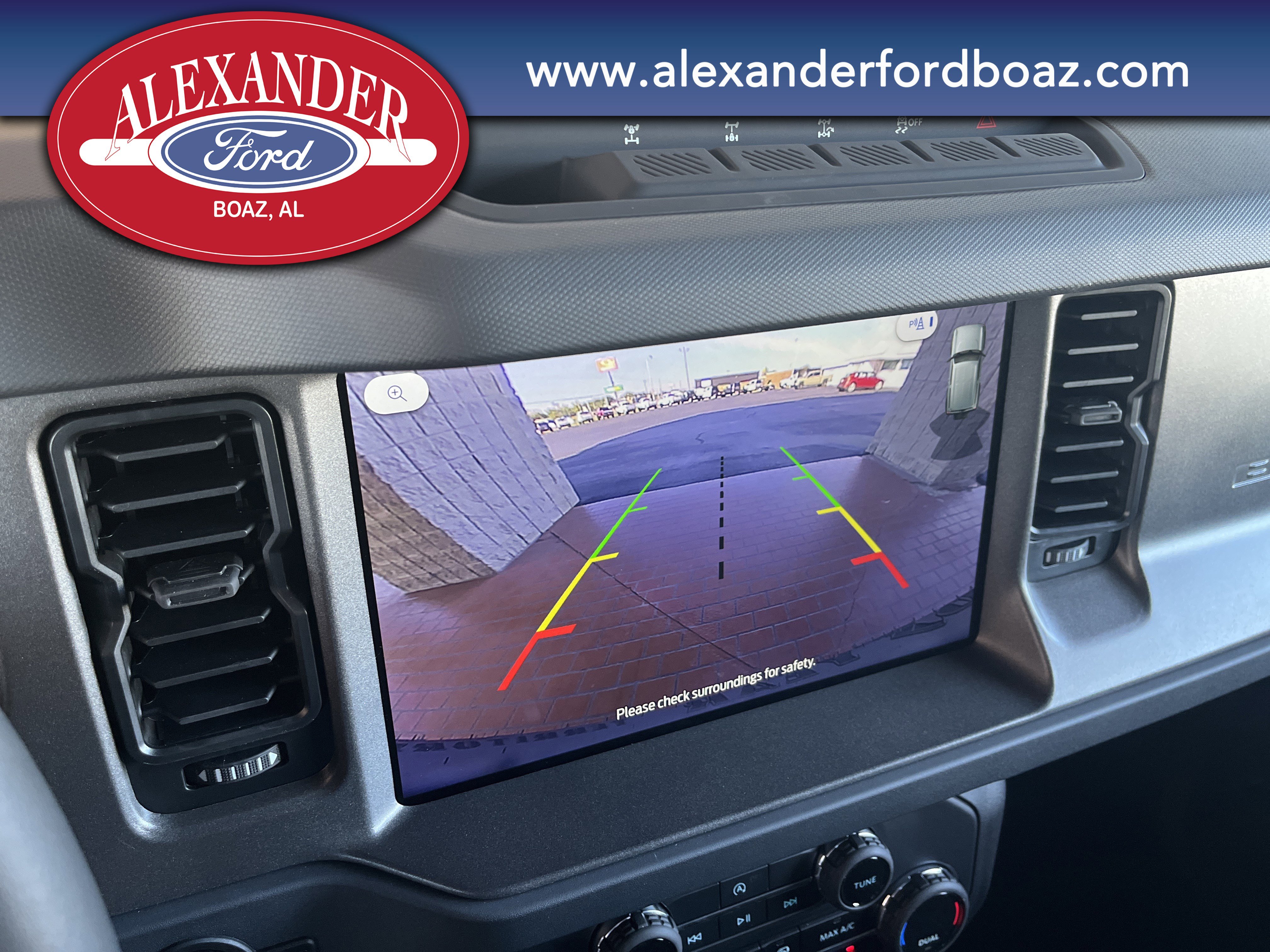 New 2025 Ford Bronco Big Bend w/ Black Diamond Package image 23