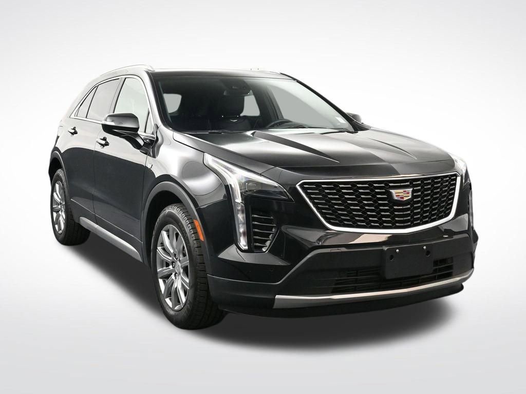 Certified 2023 Cadillac XT4 Premium Luxury w/ Cold Weather Package AWD/4WD image 7