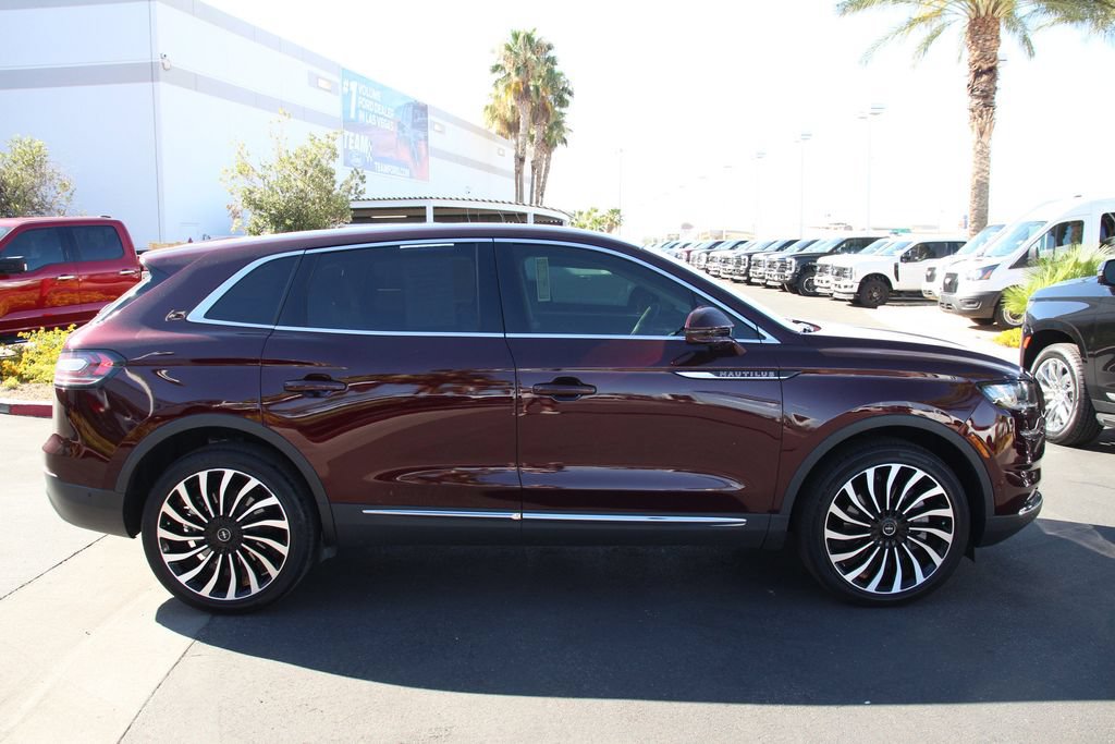Certified 2022 Lincoln Nautilus Black Label AWD/4WD image 7