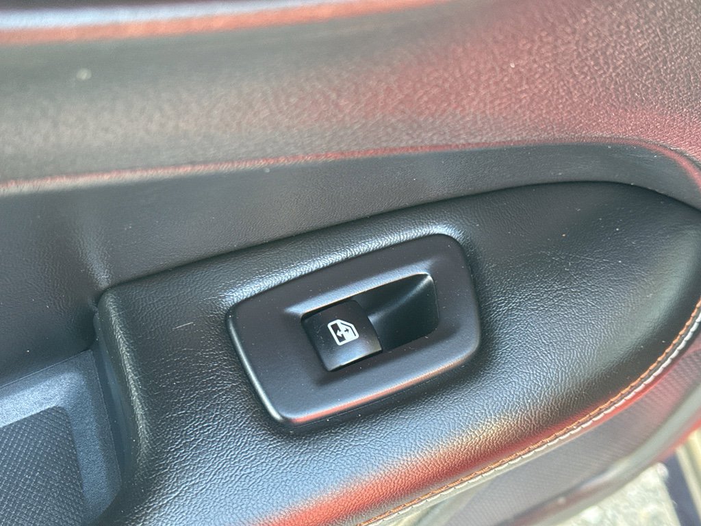 Used 2019 Jeep Compass Latitude w/ Cold Weather Group image 29