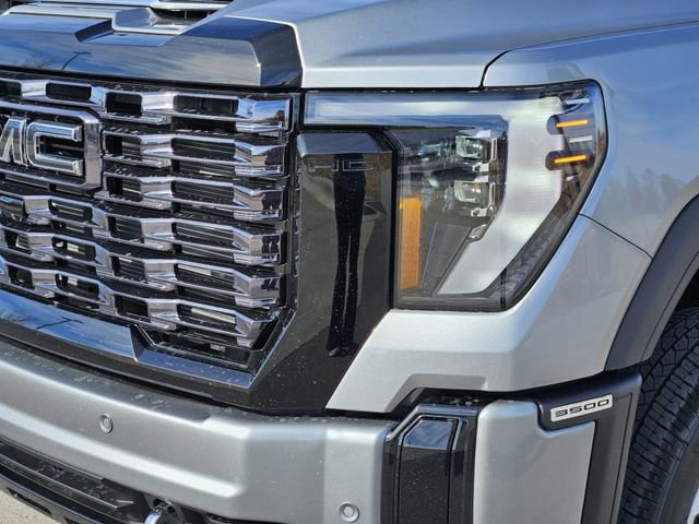New 2026 GMC Sierra 3500 Denali Ultimate AWD/4WD image 5