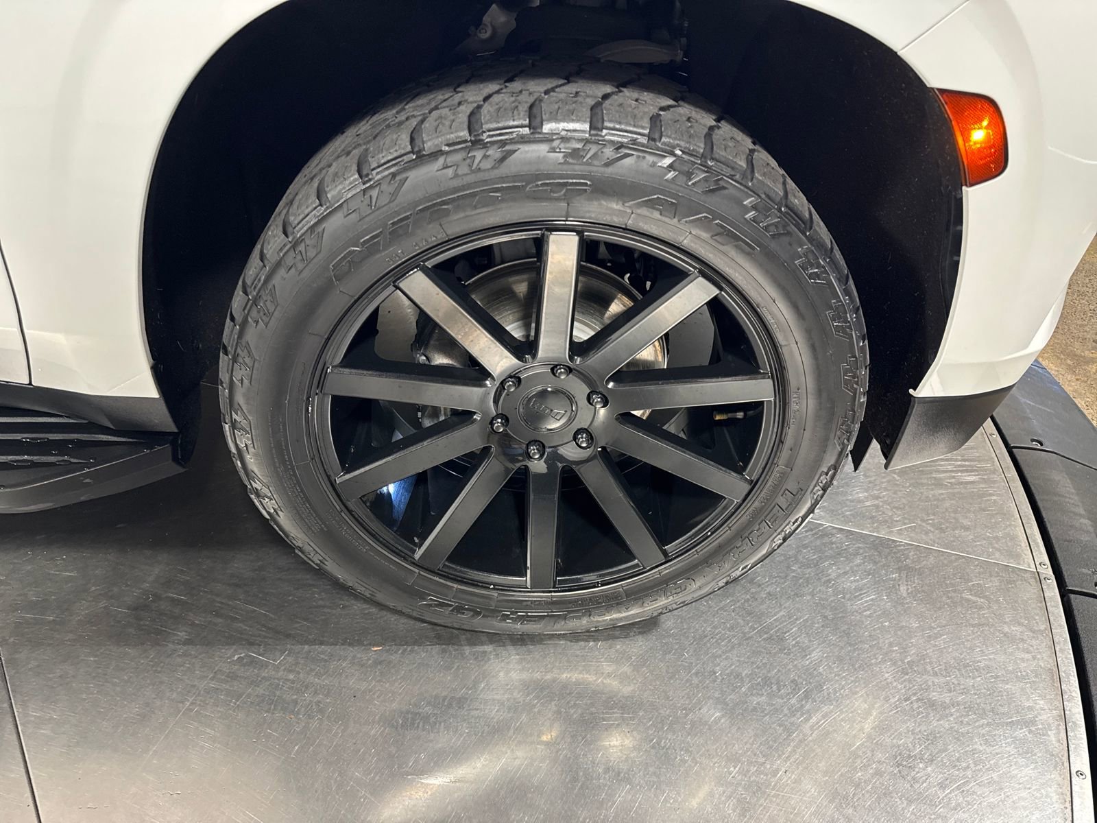 Used 2022 Chevrolet Tahoe RST w/ Luxury Package image 14