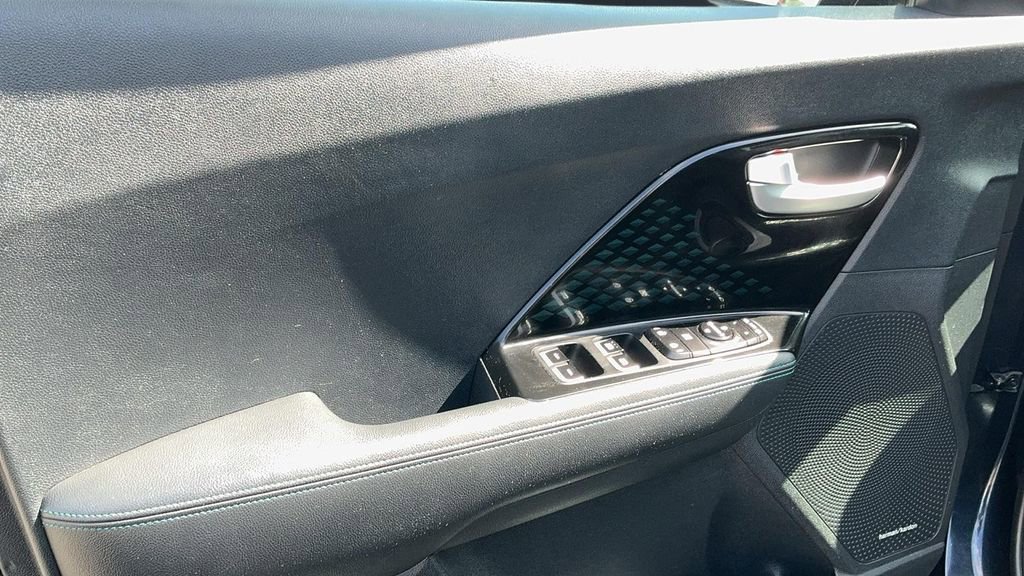 Used 2019 Kia Niro EX Premium image 13