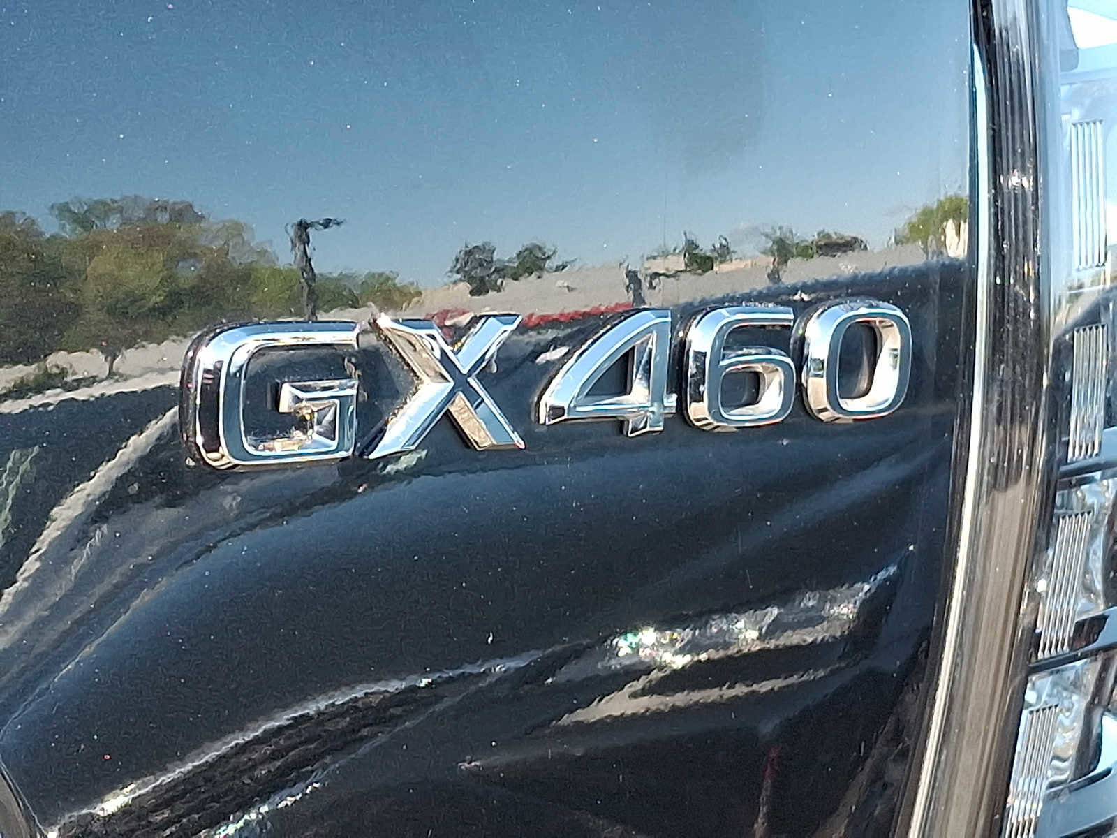 Used 2023 Lexus GX 460 Luxury w/ Sport Design Package AWD/4WD image 28