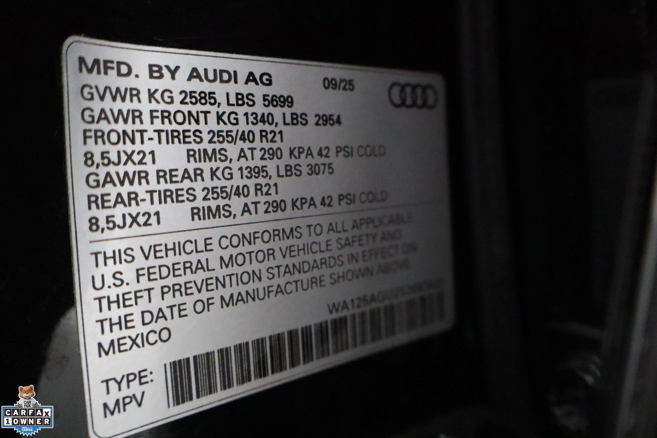 Used 2025 Audi SQ5 Premium Plus w/ Premium Plus Package image 32