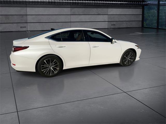 Certified 2024 Lexus ES 350 w/ Premium Package image 9