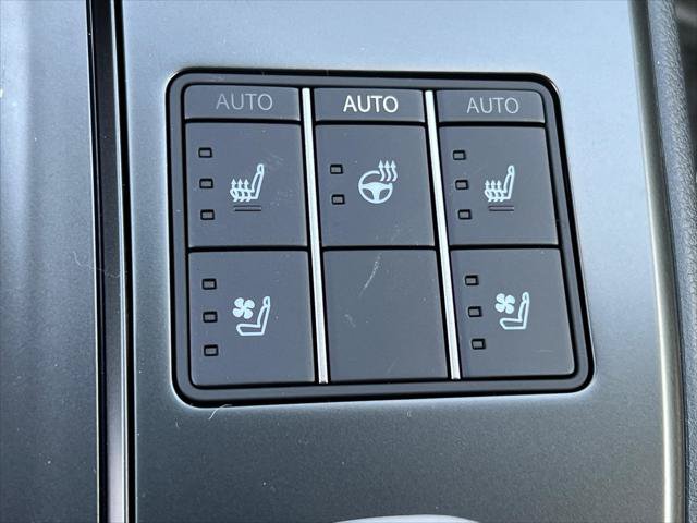 Certified 2026 Lexus UX 300h FWD image 24