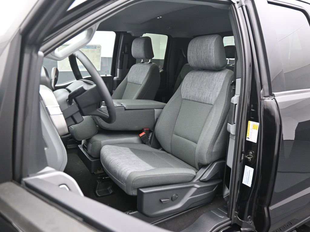 New 2026 Ford F350 XLT w/ FX4 Off-Road Package image 8