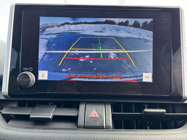 Used 2023 Toyota RAV4 SE w/ Weather & Moonroof Package image 27
