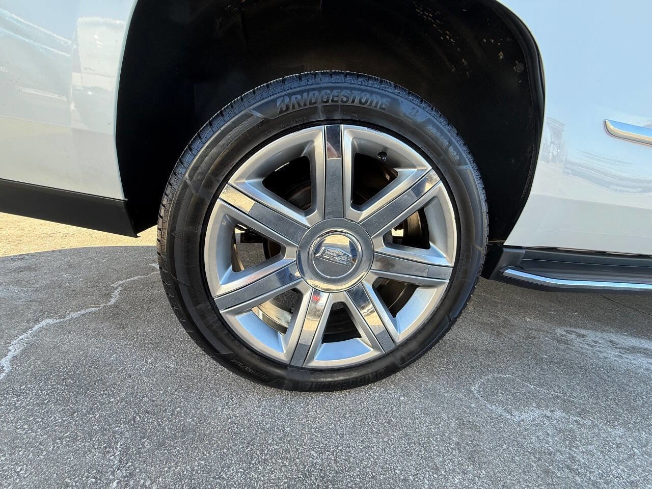 Used 2019 Cadillac Escalade Luxury image 35