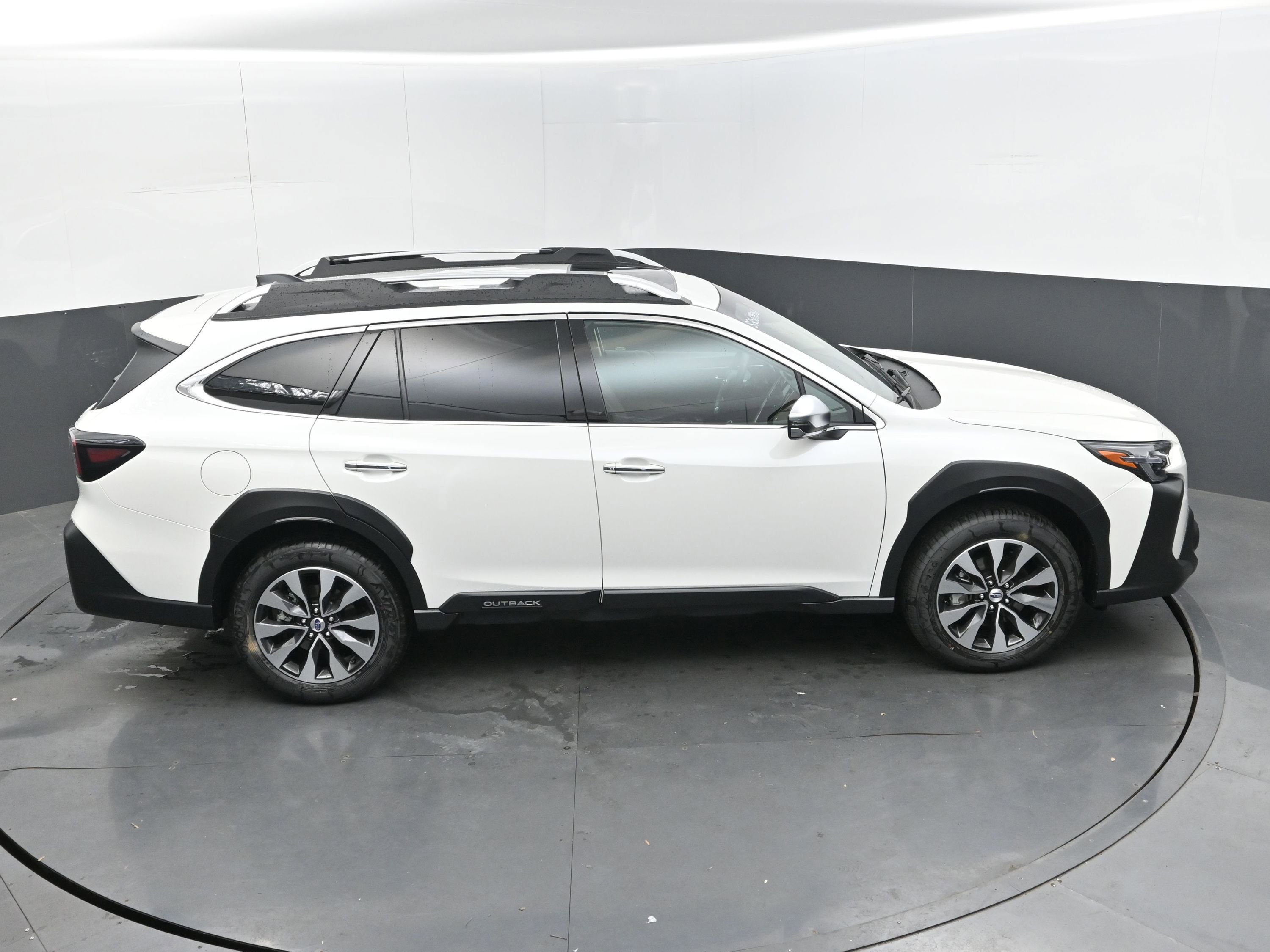 New 2025 Subaru Outback Touring XT image 38