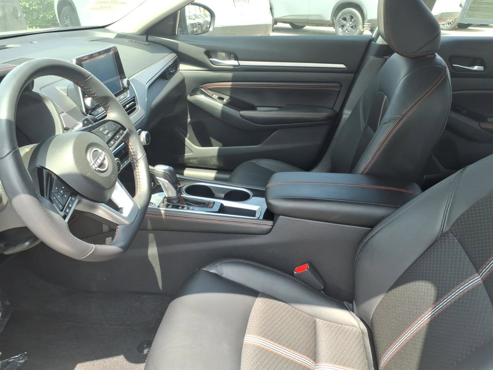 Certified 2023 Nissan Altima 2.5 SR FWD image 14
