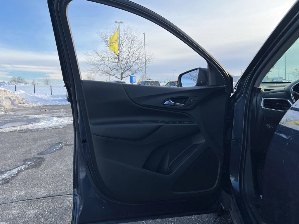 Used 2018 Chevrolet Equinox LT image 8