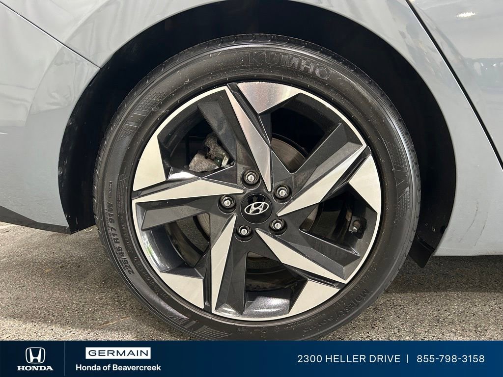 Used 2022 Hyundai Elantra Limited FWD image 10