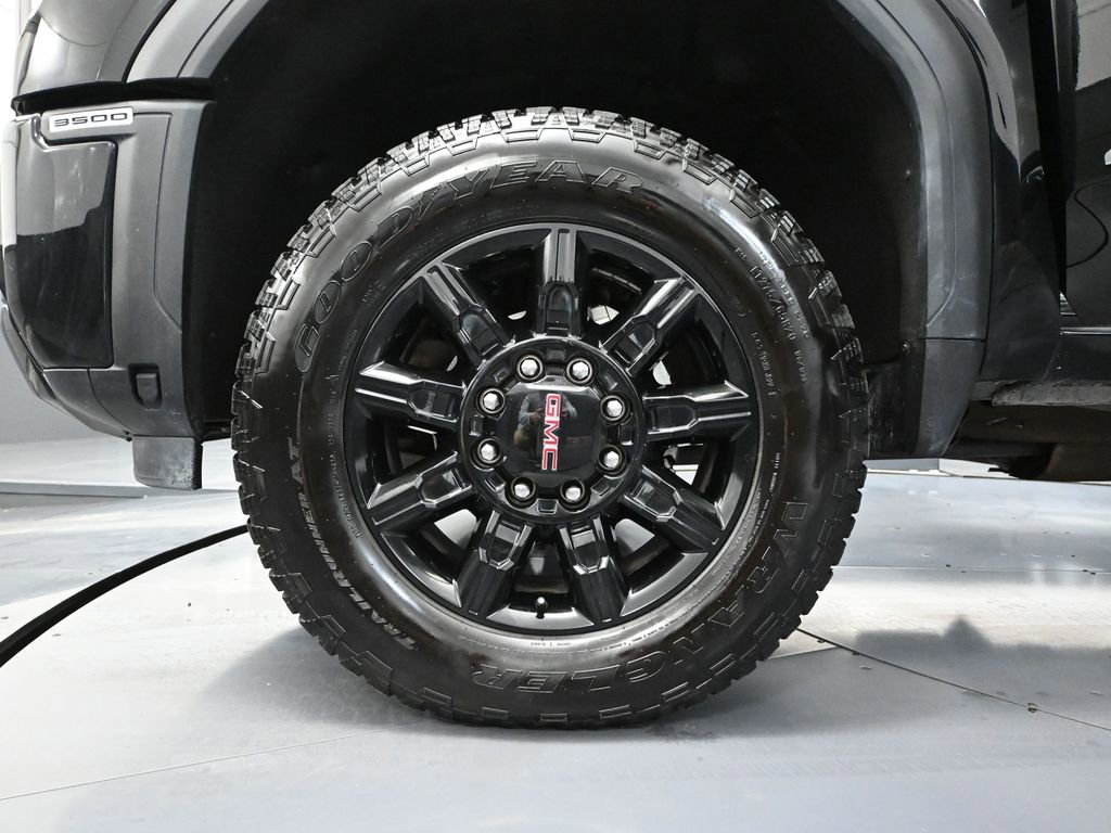Used 2025 GMC Sierra 3500 AT4 image 20