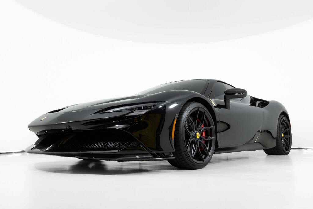 Used 2023 Ferrari SF90 Stradale AWD/4WD image 11