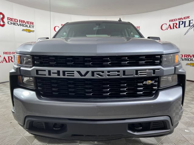 Used 2021 Chevrolet Silverado 1500 Custom RWD image 2
