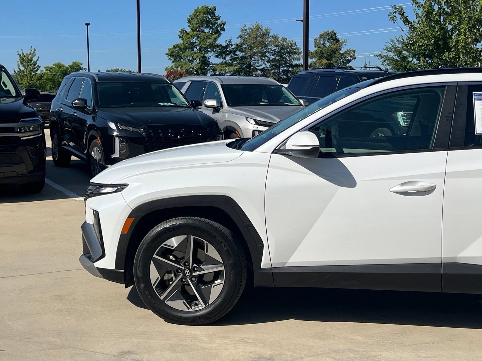 Used 2025 Hyundai Tucson SEL AWD/4WD image 7