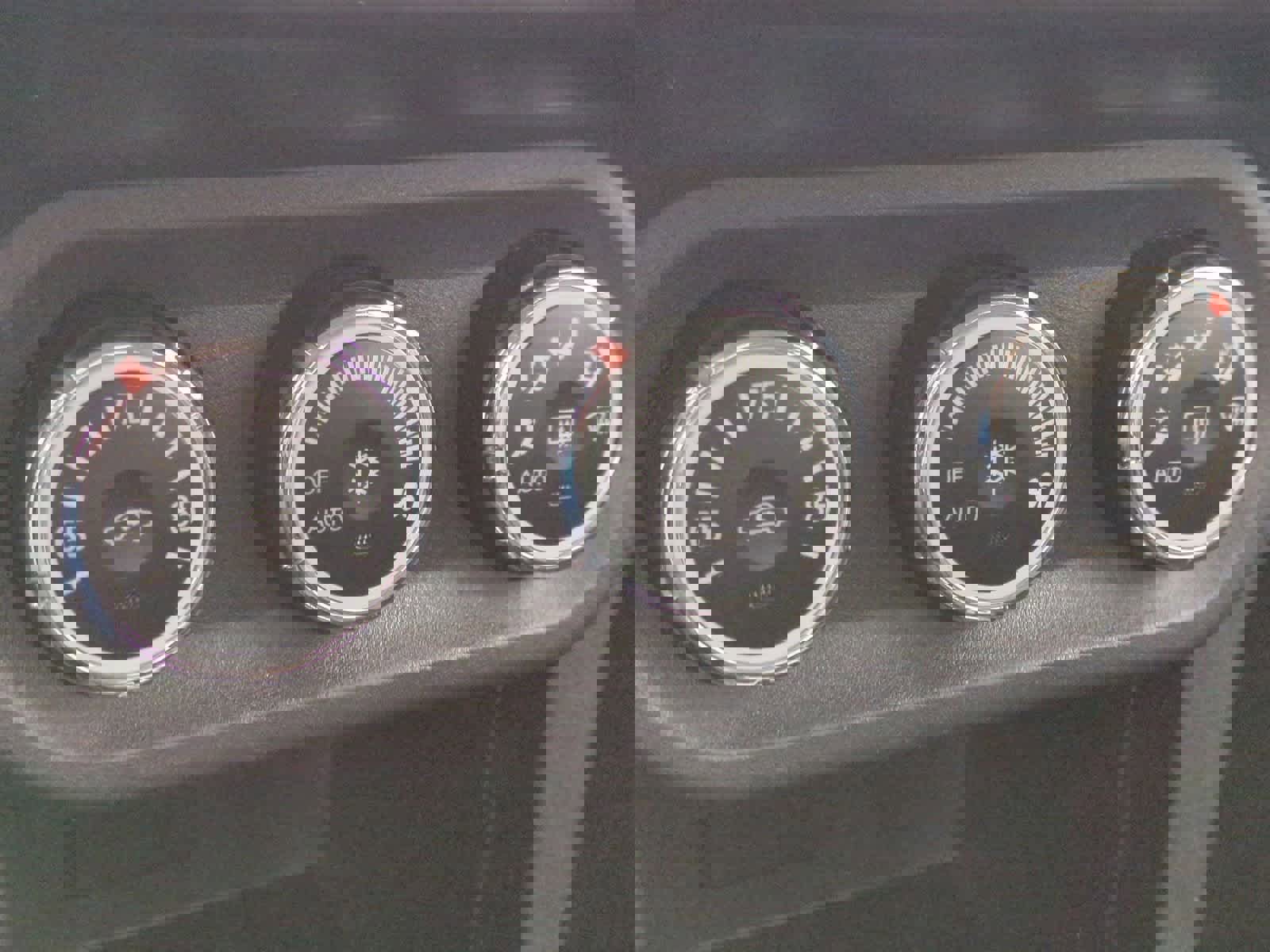 Used 2014 Mitsubishi Lancer Evolution GSR image 29