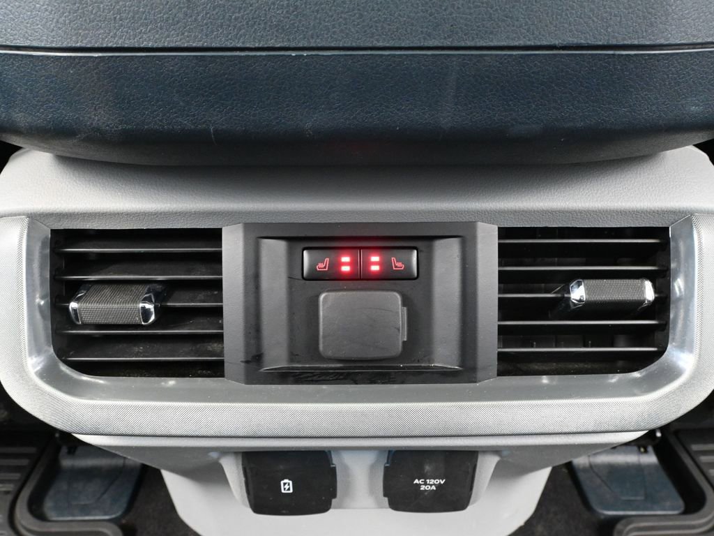 Used 2023 Ford F150 Limited image 41