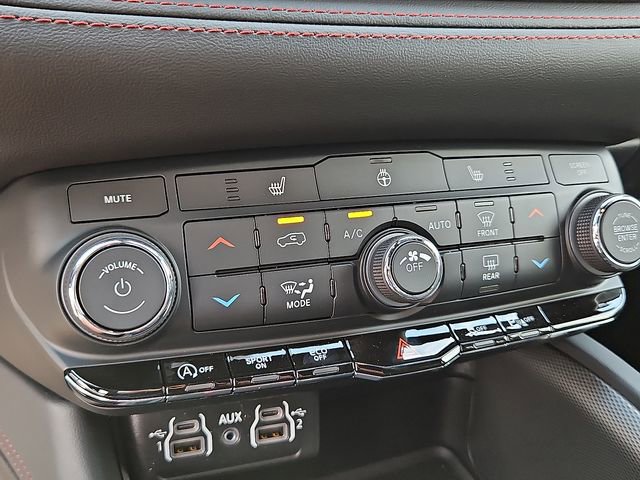 New 2026 Dodge Durango GT w/ Blacktop Package image 16
