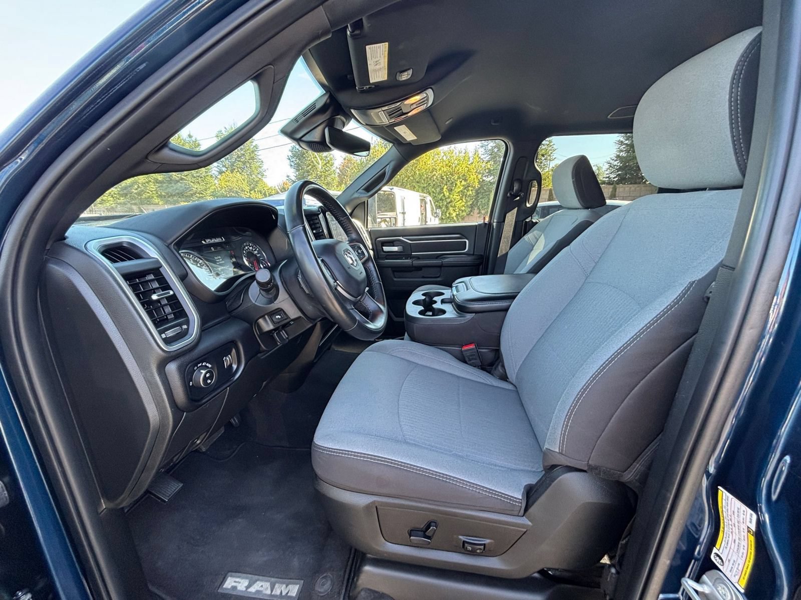 Used 2024 RAM 2500 Big Horn w/ Safety Group AWD/4WD image 28