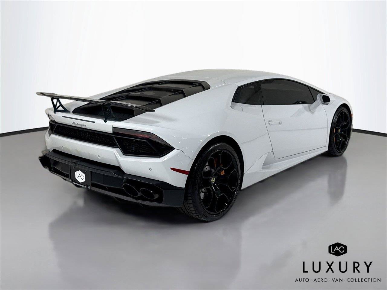 Used 2018 Lamborghini Huracan LP 580-2 RWD image 6