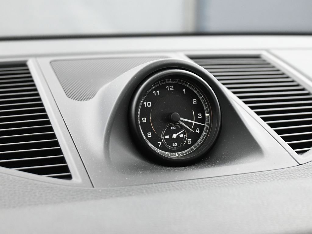 Certified 2023 Porsche Macan S image 19