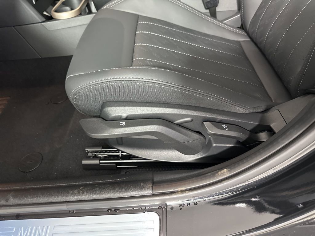New 2026 MINI Cooper S image 8