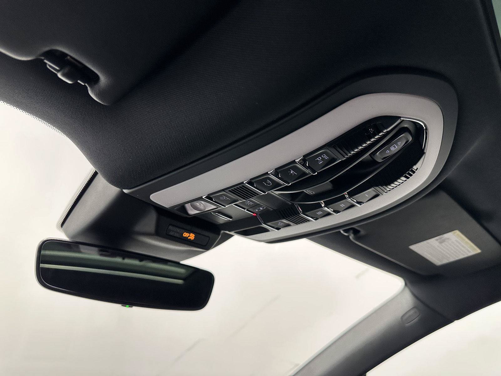 New 2026 Porsche Macan AWD/4WD image 32