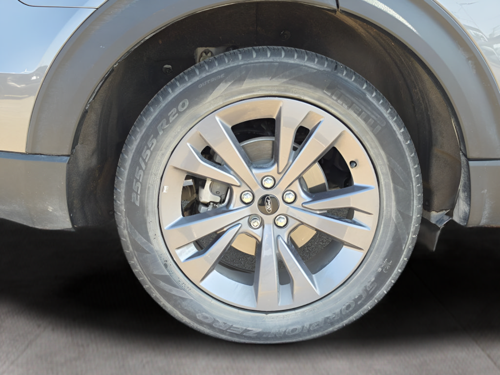 Used 2023 Ford Explorer XLT w/ Equipment Group 202A RWD image 13