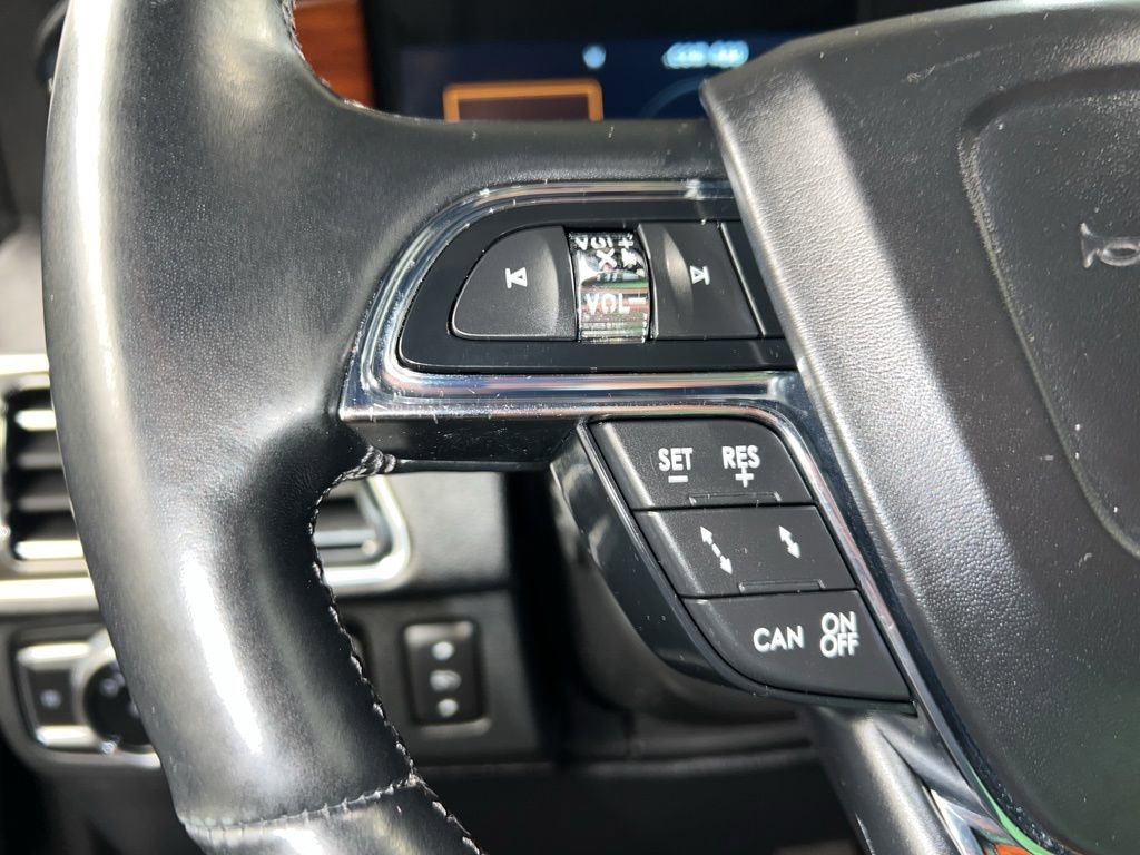 Used 2020 Lincoln Navigator Reserve w/ Equipment Group 208A Reserve image 17