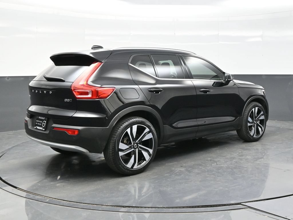 Used 2024 Volvo XC40 B5 Ultimate w/ Protection Package Premier AWD/4WD image 7