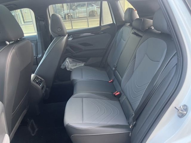 New 2026 Volkswagen Tiguan SE R-Line image 23