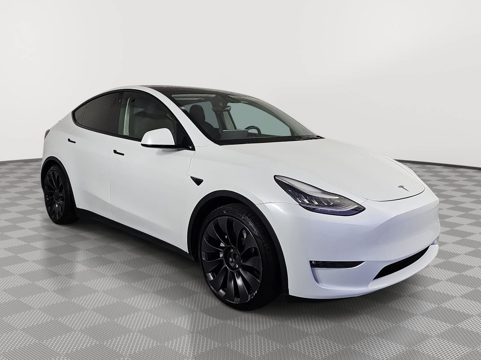 Used 2022 Tesla Model Y Long Range AWD/4WD image 2
