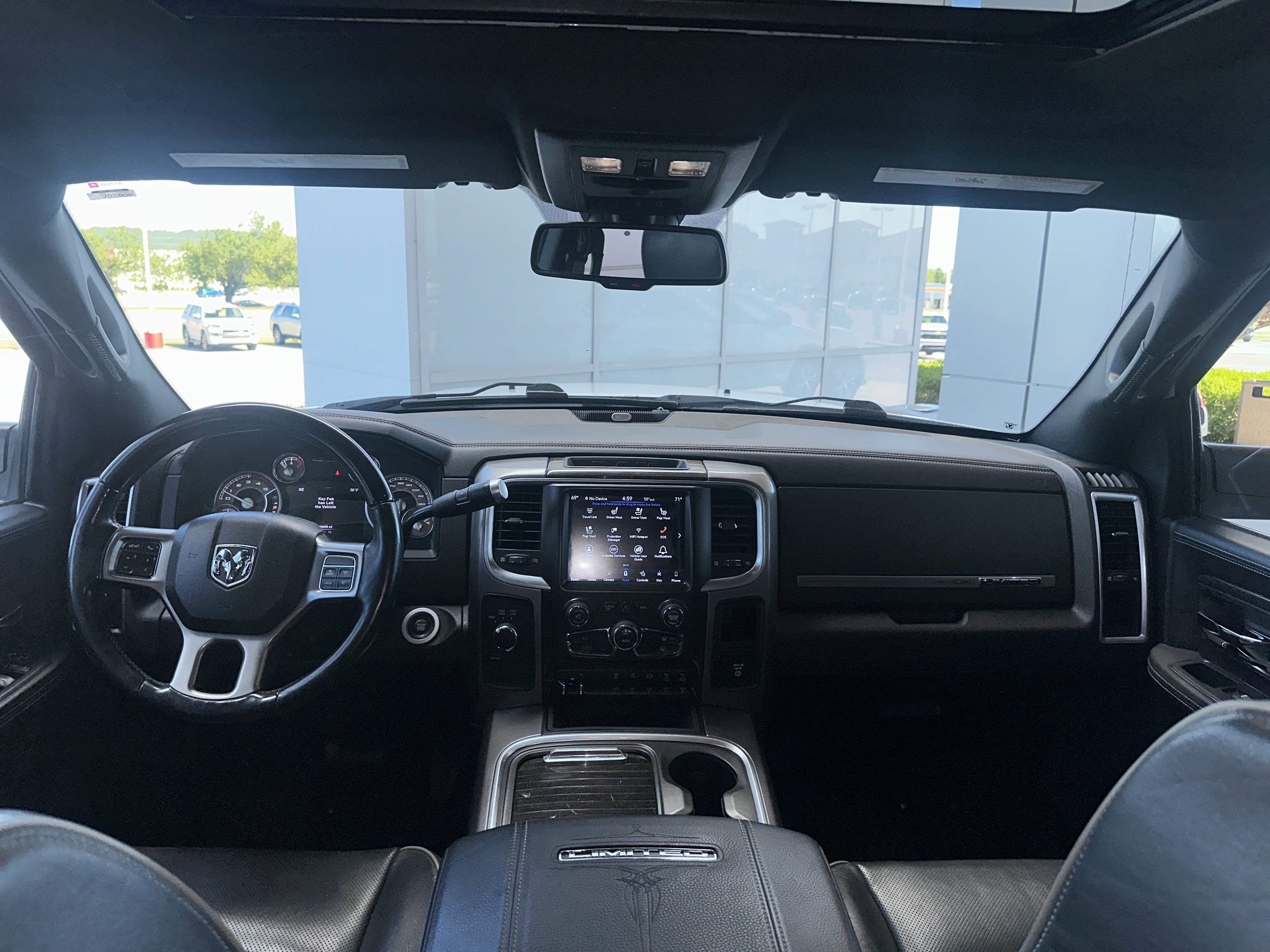 Used 2018 RAM 3500 Laramie Longhorn image 8