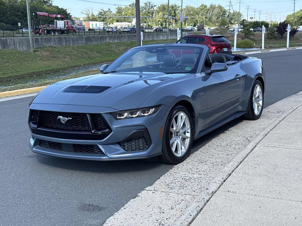 Used 2024 Ford Mustang GT Premium RWD image 21