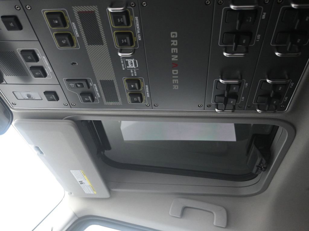 Used 2024 INEOS Grenadier Fieldmaster Edition image 13