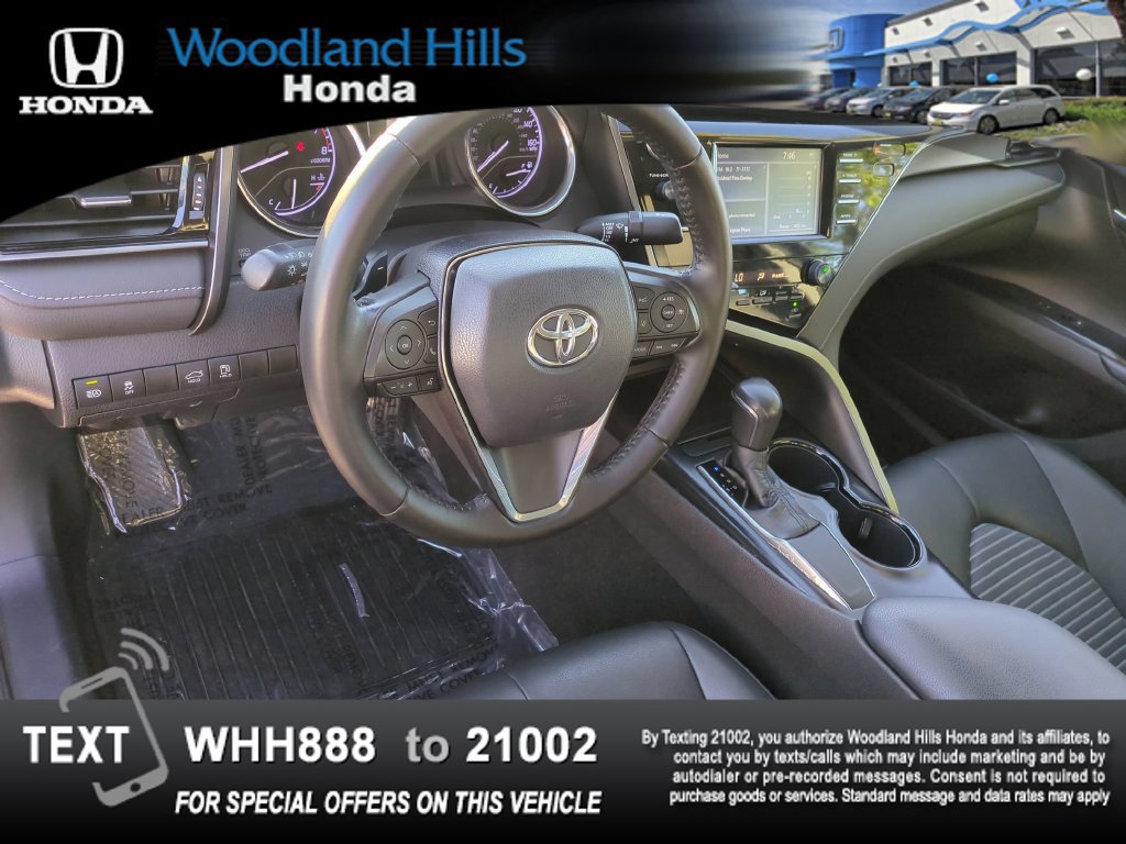 Used 2019 Toyota Camry SE w/ Carpet Mat Package FWD image 9