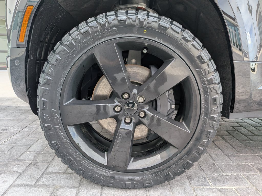 New 2026 Land Rover Defender 110 X-Dynamic SE AWD/4WD image 10