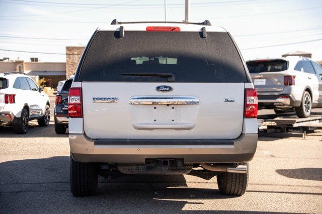 Used 2013 Ford Expedition XLT image 5