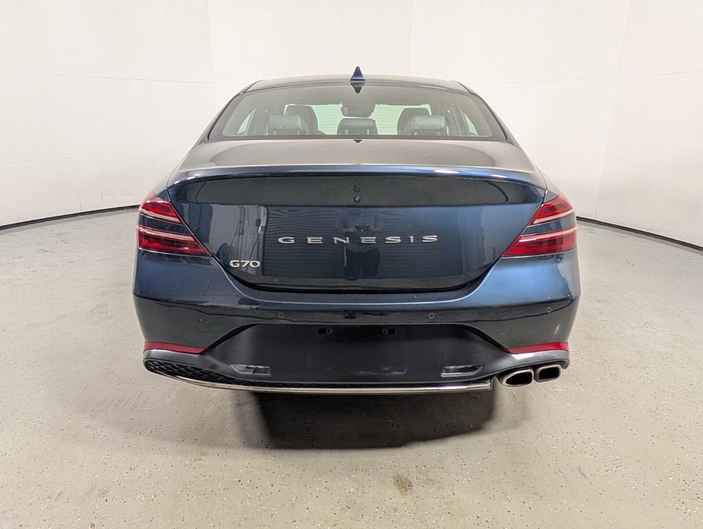Used 2023 Genesis G70 2.0T w/ Sport Prestige Package RWD image 7